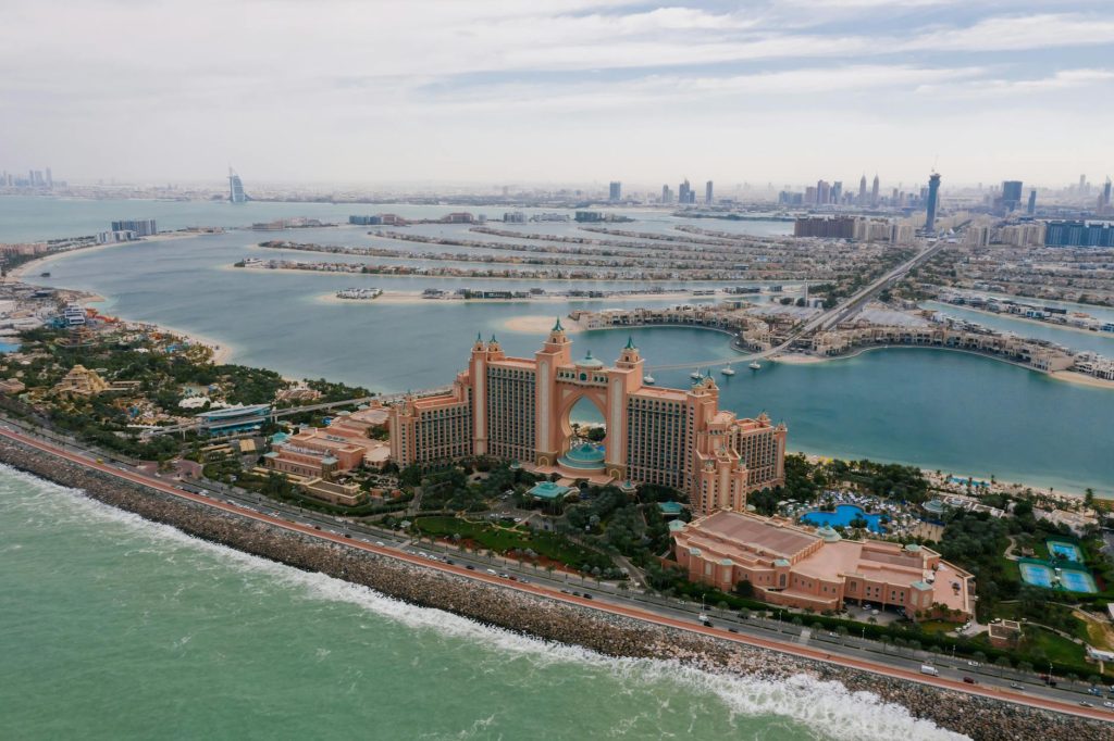  Palm Jumeirah – Sztuczna wyspa pełna luksusu 